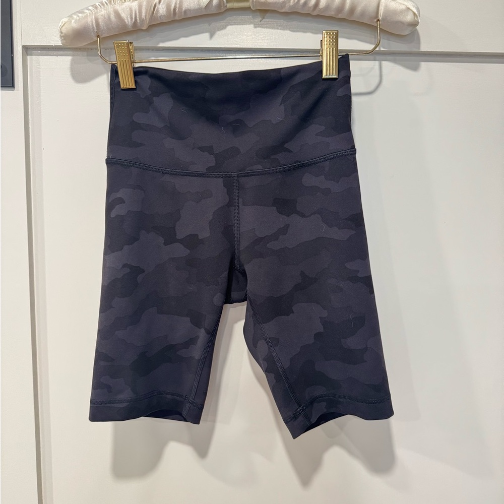 Lululemon Wunder Train High Rise Short